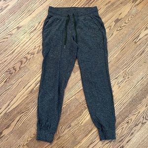 Lululemon green blended joggers